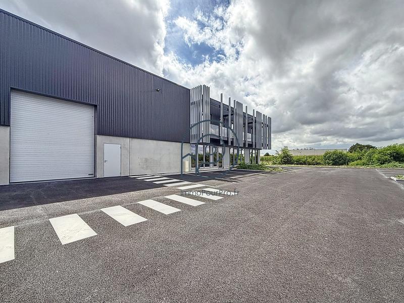 Local d'activités - 680 m²