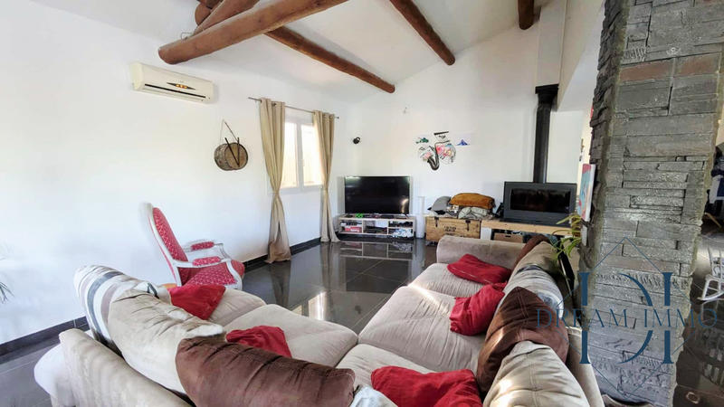 Maison - 276 m² - 7 pièces