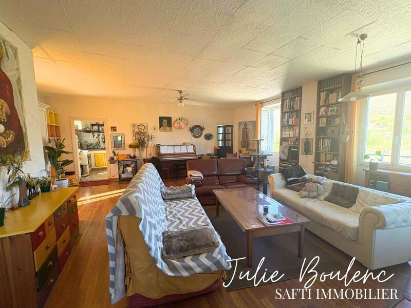 Maison - 170 m² - 6 pièces