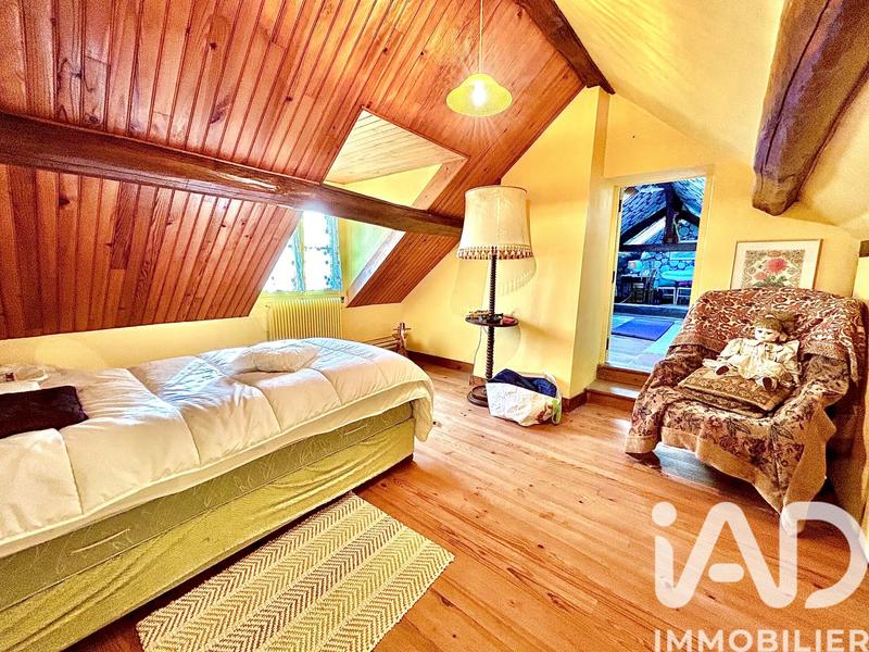 Maison - 165 m² - 8 pièces