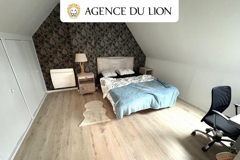 Maison - 201 m² - 9 pièces