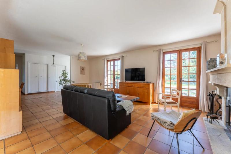 Maison - 180 m² - 8 pièces
