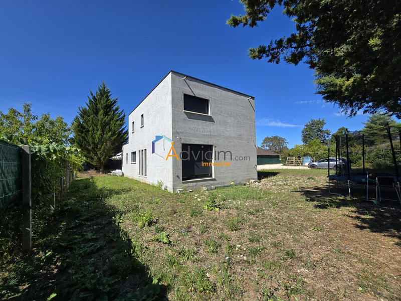 Maison - 170 m² - 5 pièces