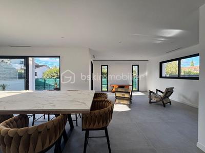 Villa - 139 m² - 5 pièces