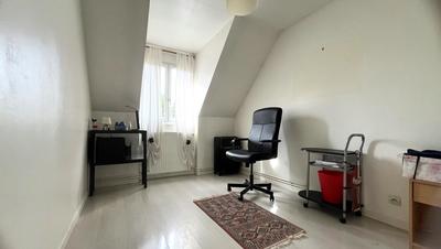 Maison - 81 m² - 4 pièces