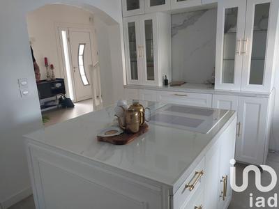 Maison - 176 m² - 8 pièces