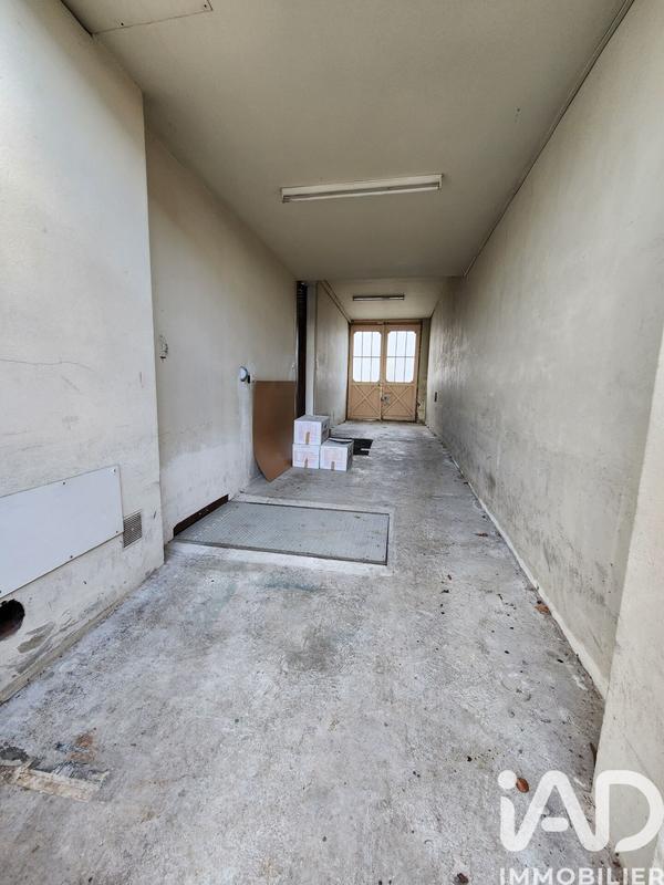 Maison - 222 m² - 7 pièces