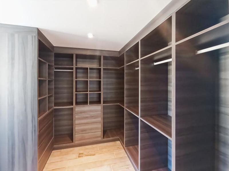 Maison - 195 m² - 6 pièces