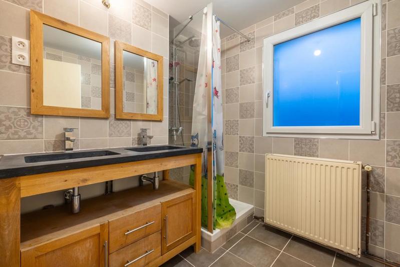 Maison - 163 m² - 7 pièces