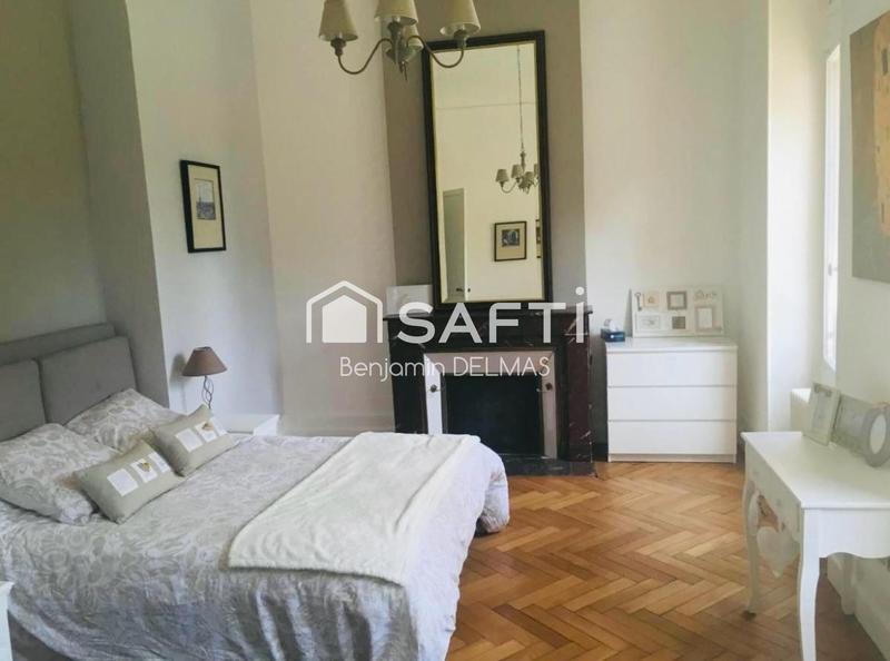 Château - 464 m² - 12 pièces