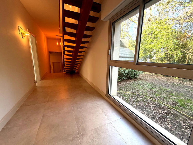 Maison - 334 m² - 8 pièces