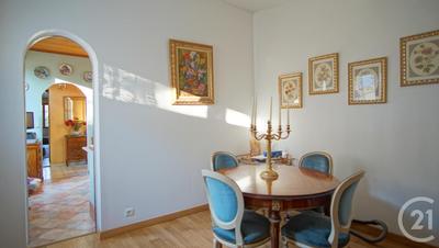 Pavillon - 101 m² - 5 pièces