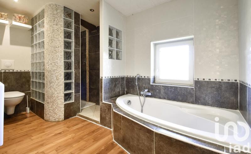 Maison - 178 m² - 5 pièces