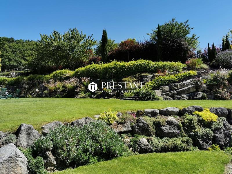 Maison de domaine - 755 m² - 18 pièces