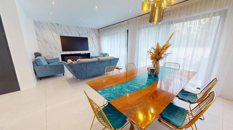 Maison contemporaine - 204 m² - 8 pièces