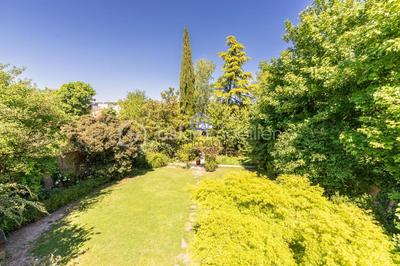 Maison - 297 m² - 10 pièces