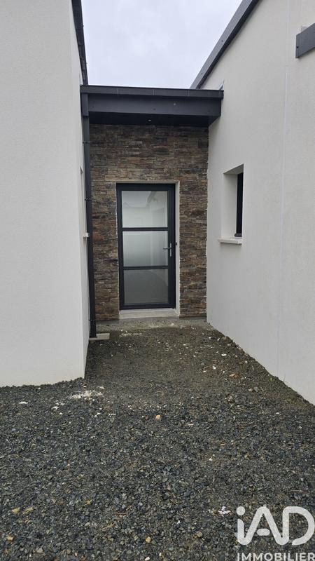 Maison - 97 m² - 5 pièces