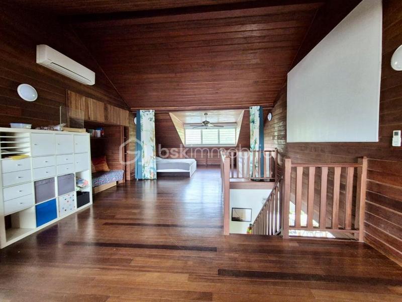 Villa - 200 m² - 4 pièces