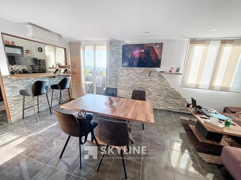 Appartement - 75 m² - 4 pièces