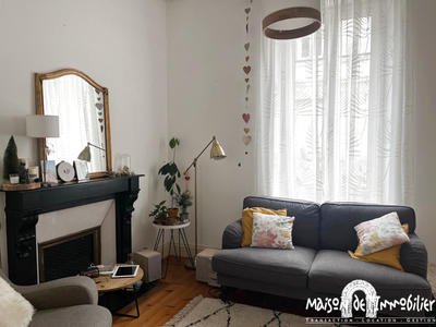 Maison - 85 m² - 5 pièces