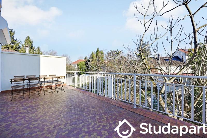 Chambre - 12 m² - 1 pièce