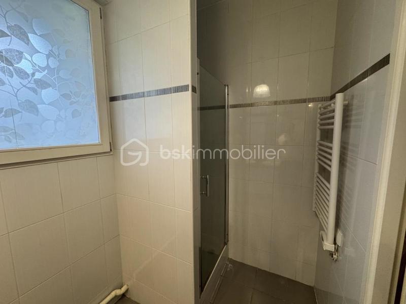 Appartement - 99 m² - 4 pièces
