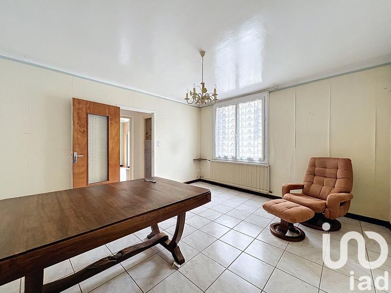 Maison - 186 m² - 10 pièces