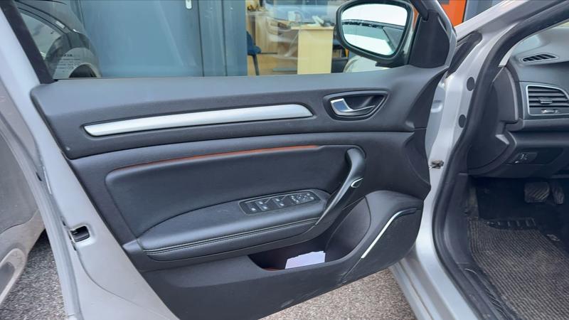 Renault Mégane 1.5 dCi 115 Edc7 Intens - Automatique