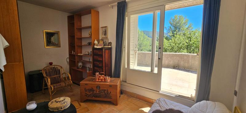 Maison - 162 m² - 9 pièces