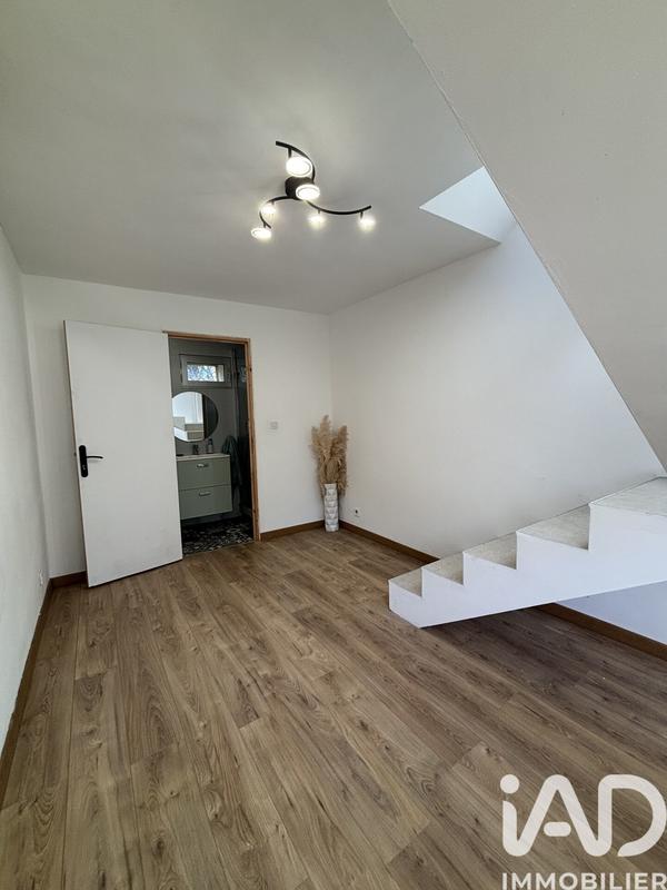 Maison - 233 m² - 6 pièces