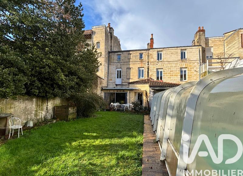 Maison de ville - 345 m² - 15 pièces