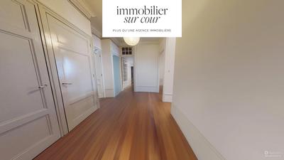 Appartement - 159 m² - 6 pièces