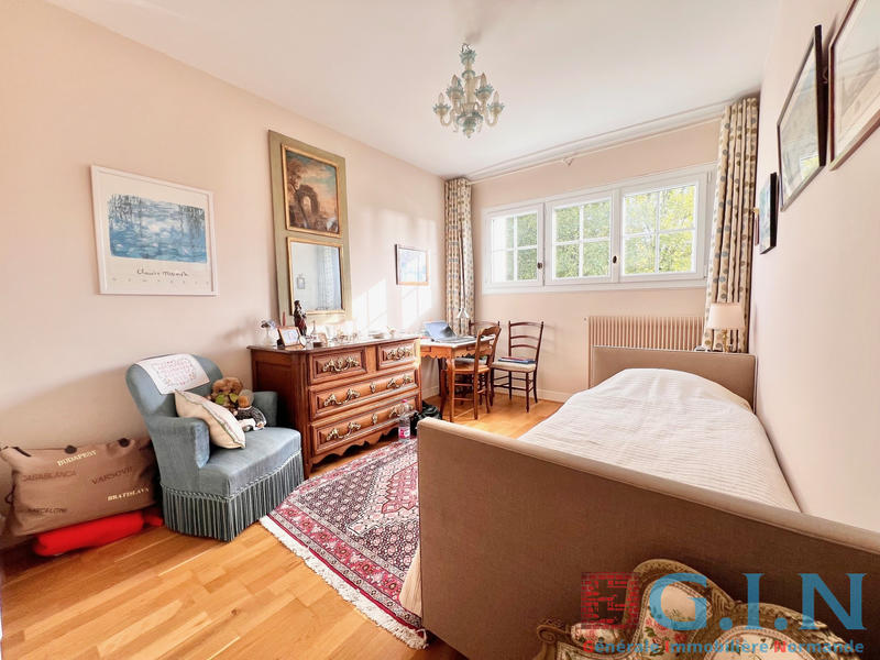 Maison - 146 m² - 7 pièces