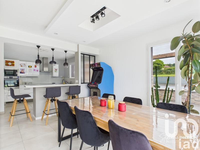 Maison - 165 m² - 6 pièces