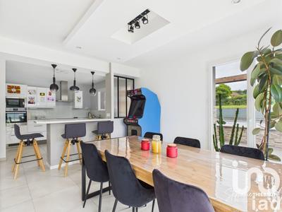 Maison - 165 m² - 6 pièces