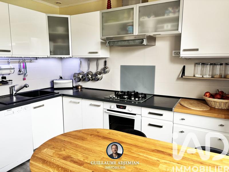 Maison - 108 m² - 5 pièces