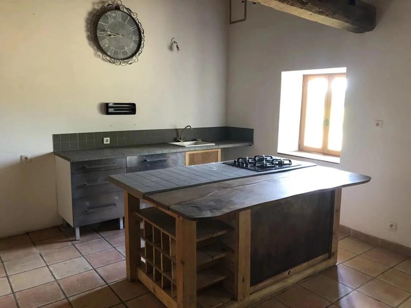 Maison - 235 m² - 5 pièces