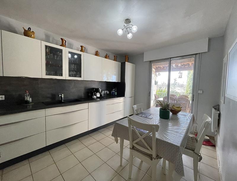 Maison traditionnelle - 95 m² - 5 pièces