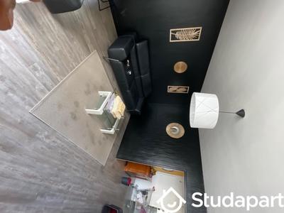 Chambre - 12 m² - 1 pièce