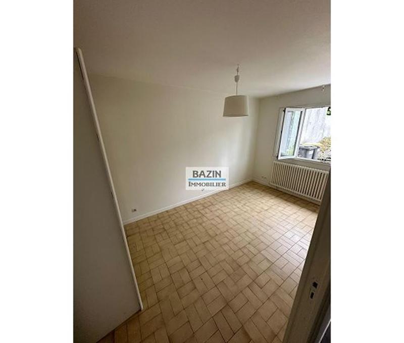 Maison traditionnelle - 93 m² - 4 pièces