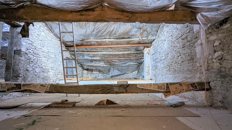 Maison - 280 m² - 8 pièces