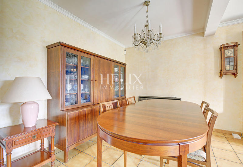 Maison - 141 m² - 7 pièces
