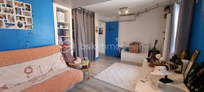 Maison - 110 m² - 8 pièces