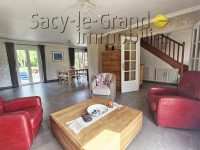 Maison - 204 m² - 8 pièces