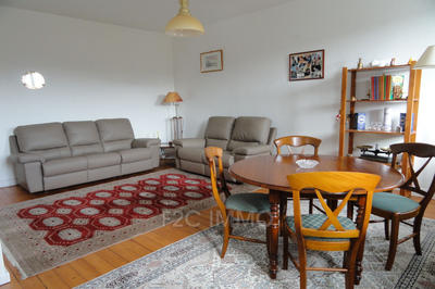 Appartement - 94 m² - 4 pièces