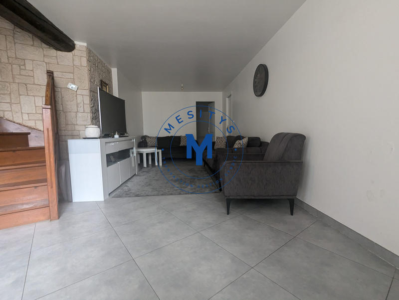 Maison - 99 m² - 5 pièces