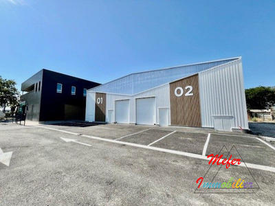 Local d'activités - 300 m² - 1 pièce