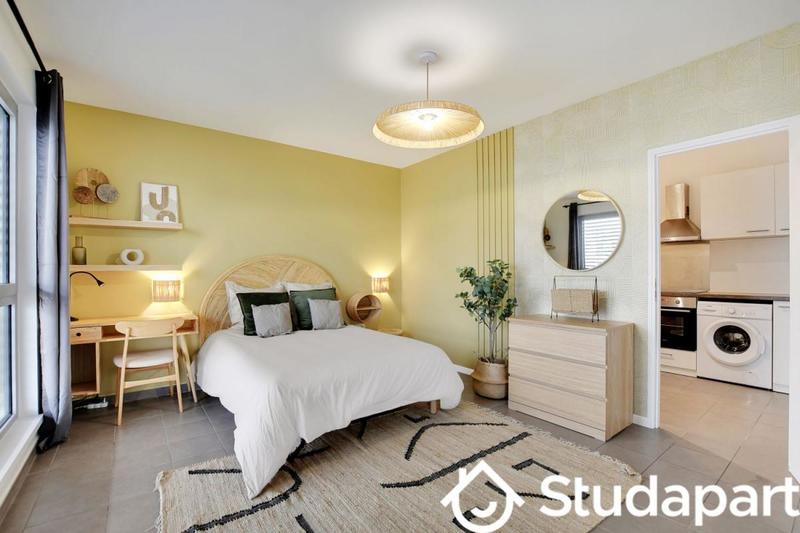 Chambre - 9 m² - 1 pièce