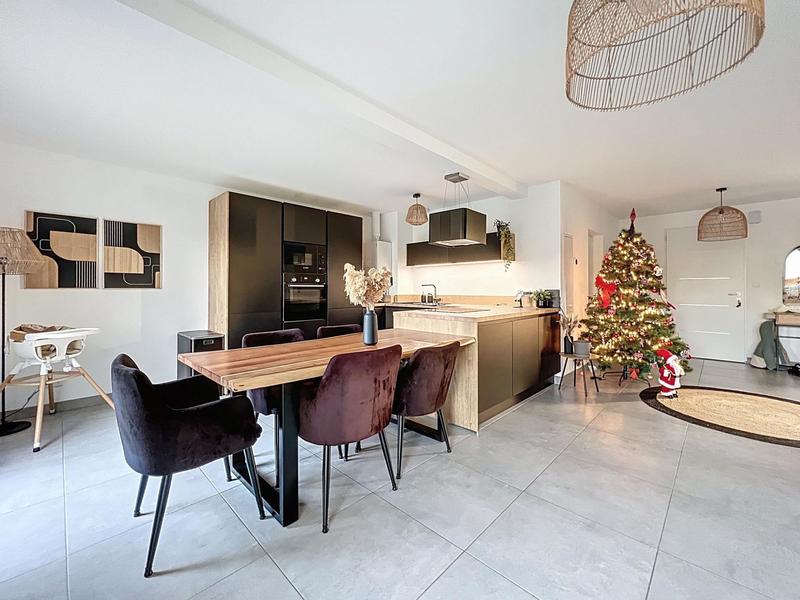 Maison - 120 m² - 6 pièces