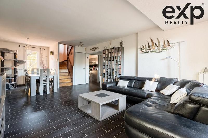 Maison - 97 m² - 5 pièces